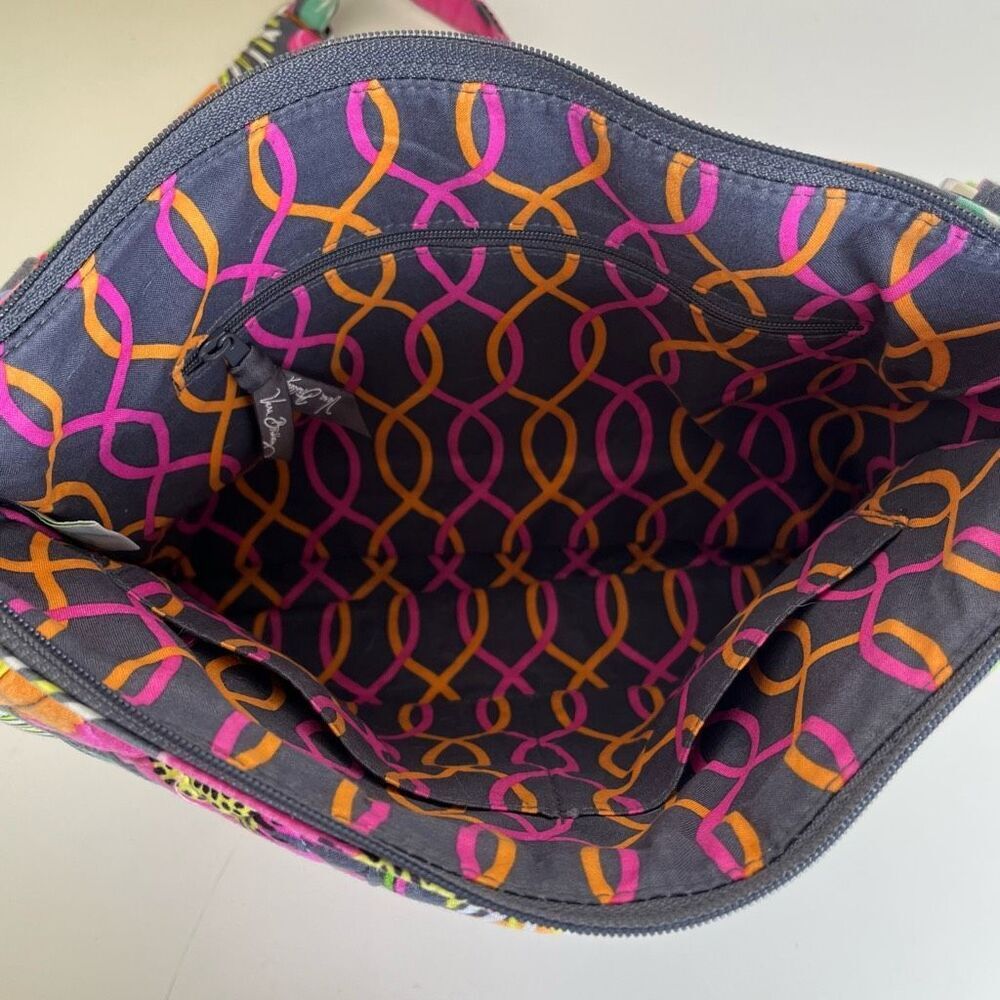 Vera Bradley Jazzy Blooms Tablet iPad Hipster Crossbody Floral Retired Pattern - Picture 6 of 9